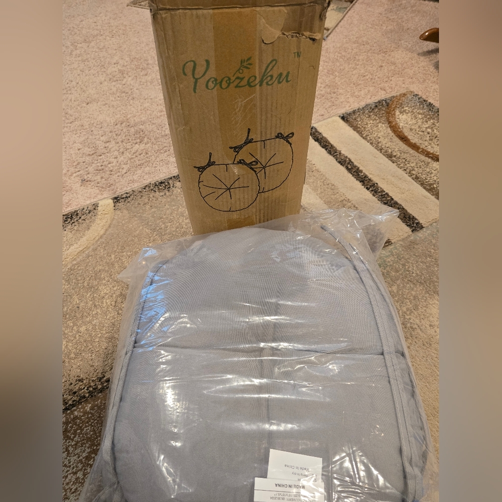 Yoozeku 2 Gray Round Chair Cushions New